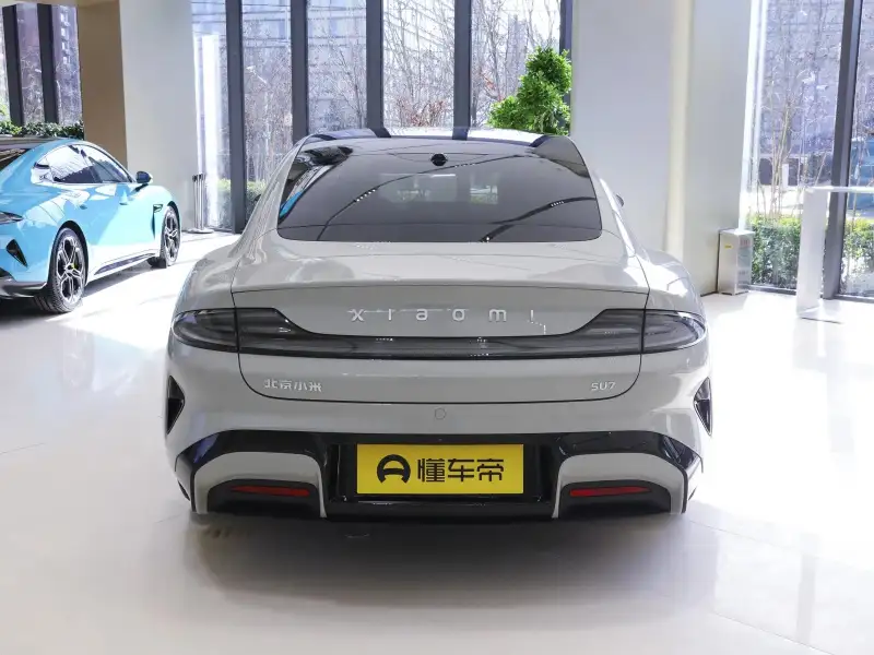 2025 Xiaomi SU7
