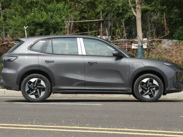 2025 Geely Galaxy E5