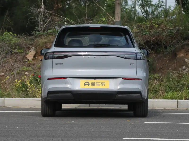 2025 Geely Galaxy E5