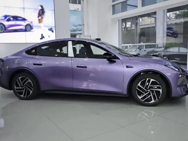 2025 Shenlan L06