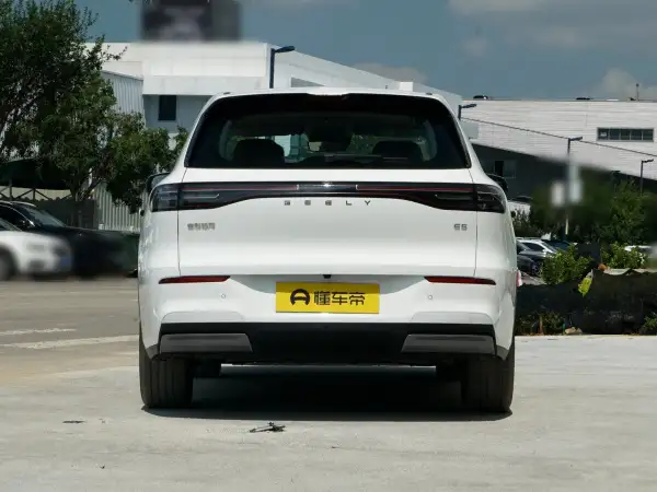 2025 Geely Galaxy E5