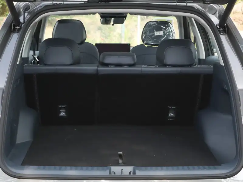 Geely Galaxy E5