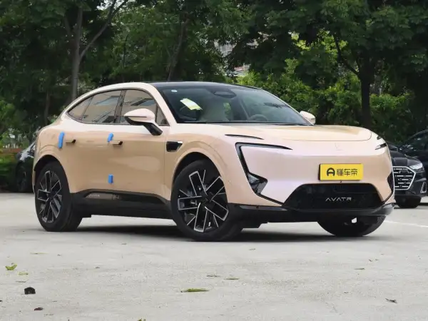 2025 Avatr 11