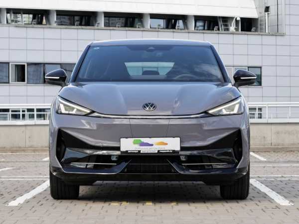 2025 Volkswagen ID.Unyx 06