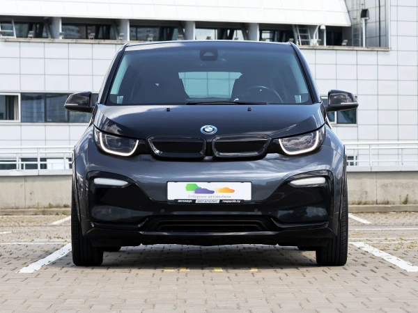 BMW i3s