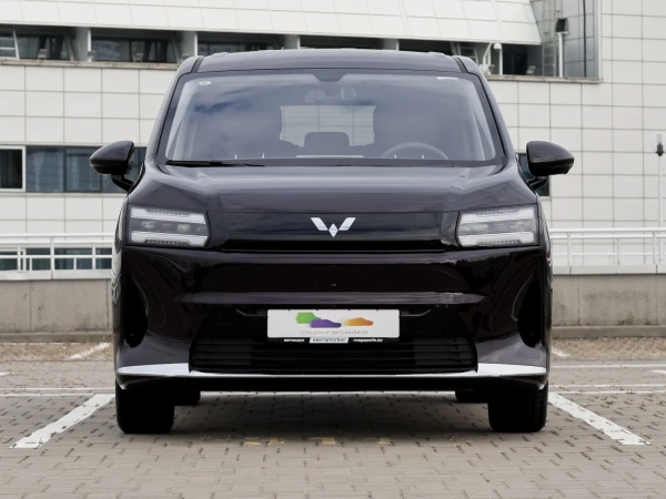 Wuling Starlight (Xingguang) 730 EV